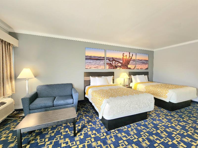 Days Inn By Wyndham Robstown image