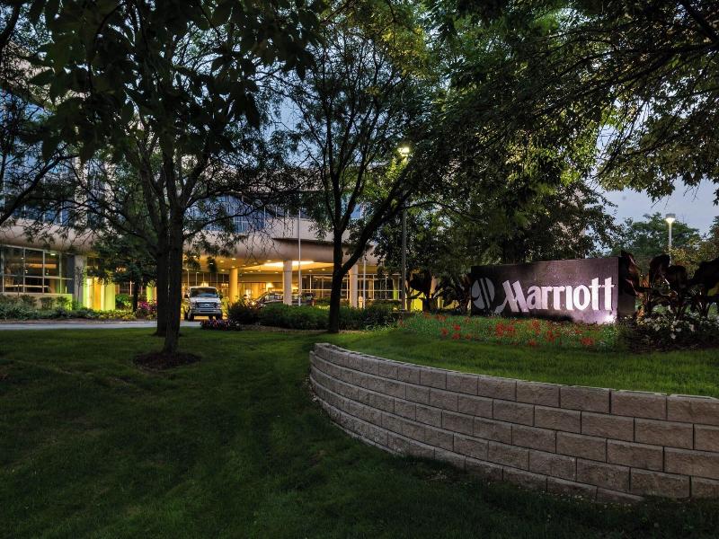 Marriott Melville Long Island image