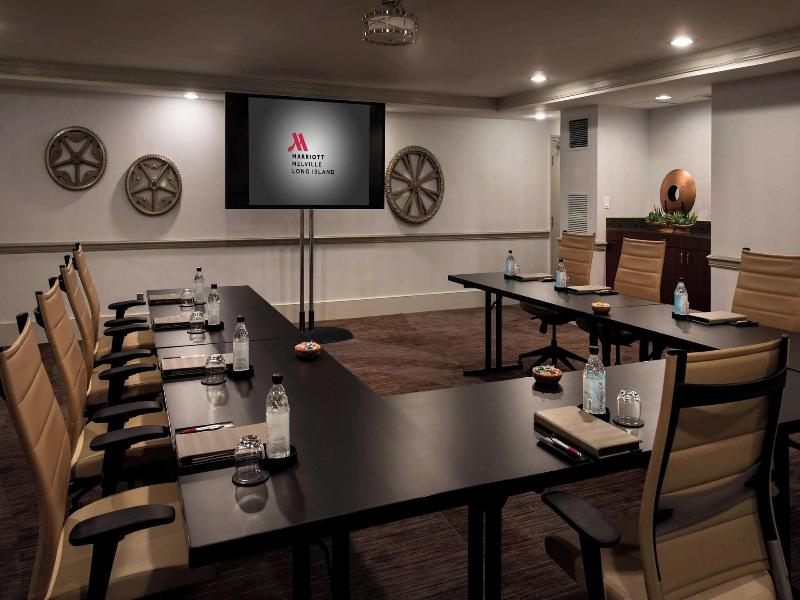 Marriott Melville Long Island image