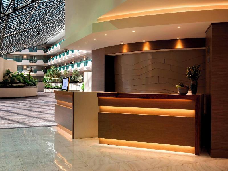 Marriott Melville Long Island image