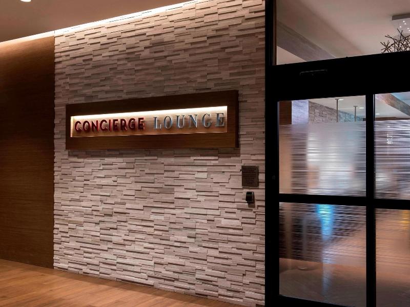 Marriott Melville Long Island image