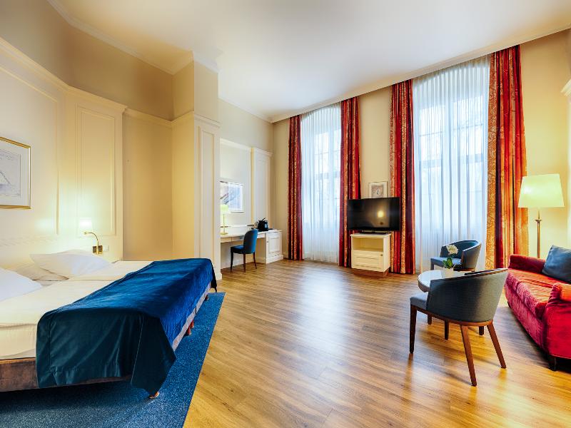 Welcome Residenzschloss Bamberg image