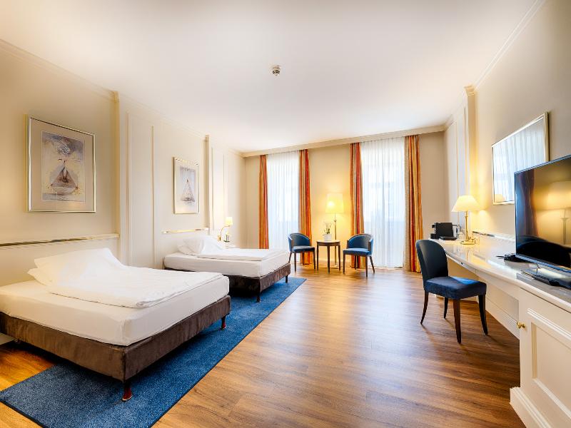Welcome Residenzschloss Bamberg image