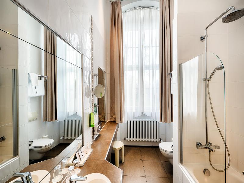 Welcome Residenzschloss Bamberg image