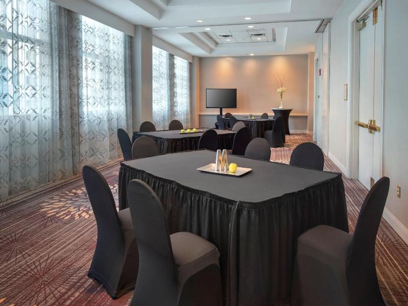 Marriott Norfolk Waterside image