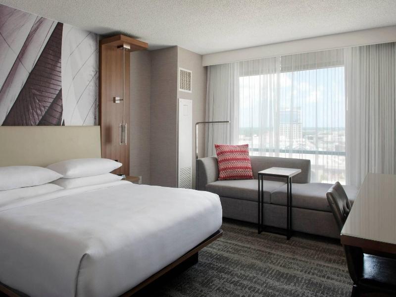 Marriott Norfolk Waterside image