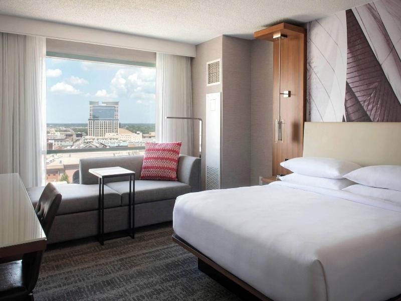 Marriott Norfolk Waterside image
