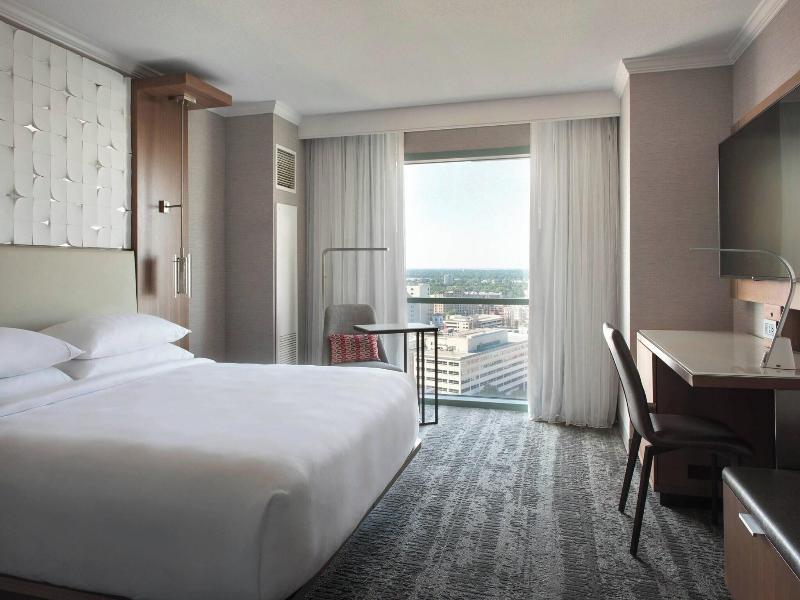 Marriott Norfolk Waterside image