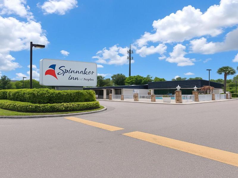 Spinnaker Inn of Naples image