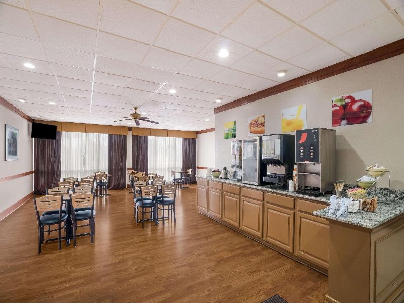Days Inn by Wyndham Alice image