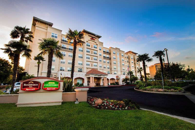 Residence Inn Newark Silicon Valley image