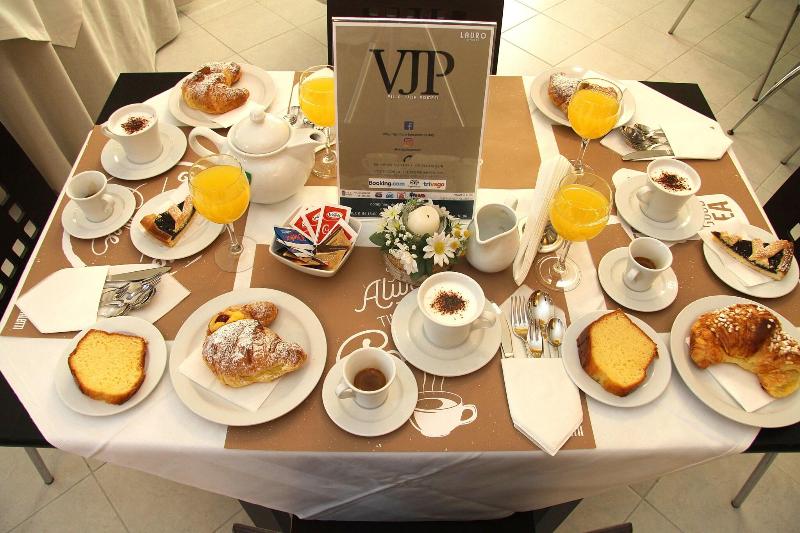 Villa Julia image