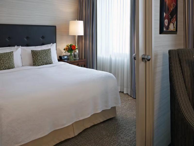Cambridge Suites image