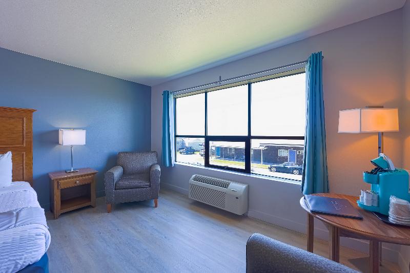 Waves Hotel NYE Beach - Newport OR — photo 55
