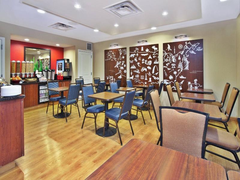 Towneplace Suites Republic Airport Long Island/Far image