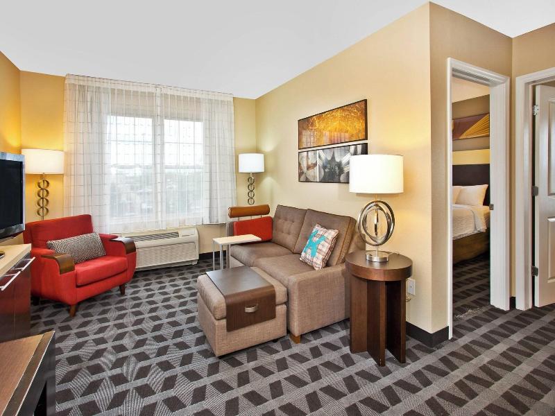 Towneplace Suites Republic Airport Long Island/Far image
