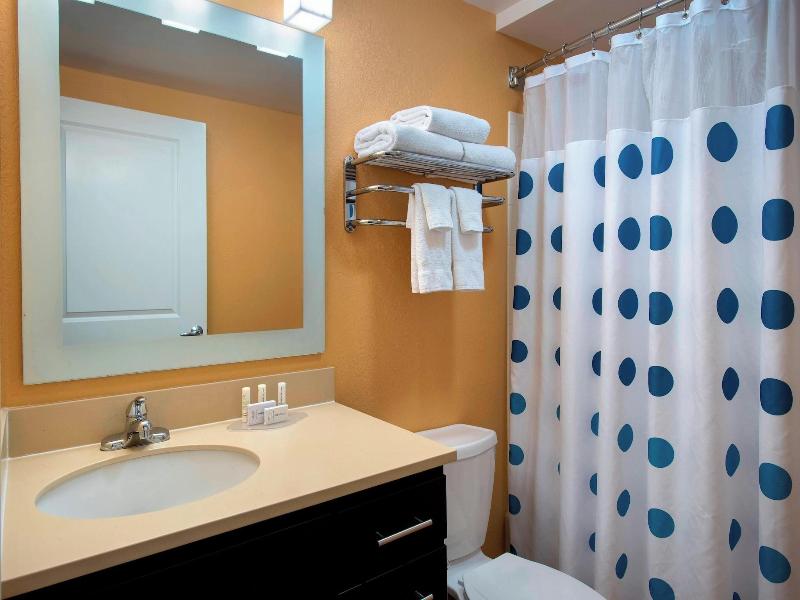Towneplace Suites Republic Airport Long Island/Far image