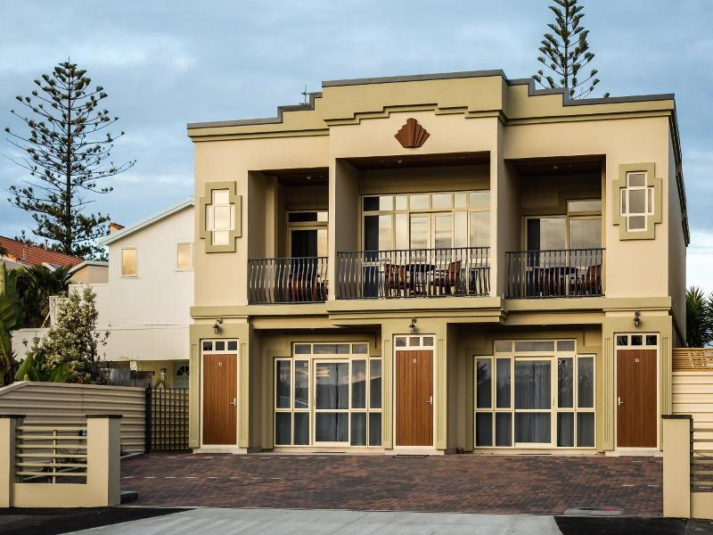 Pebble Beach Motor Inn image