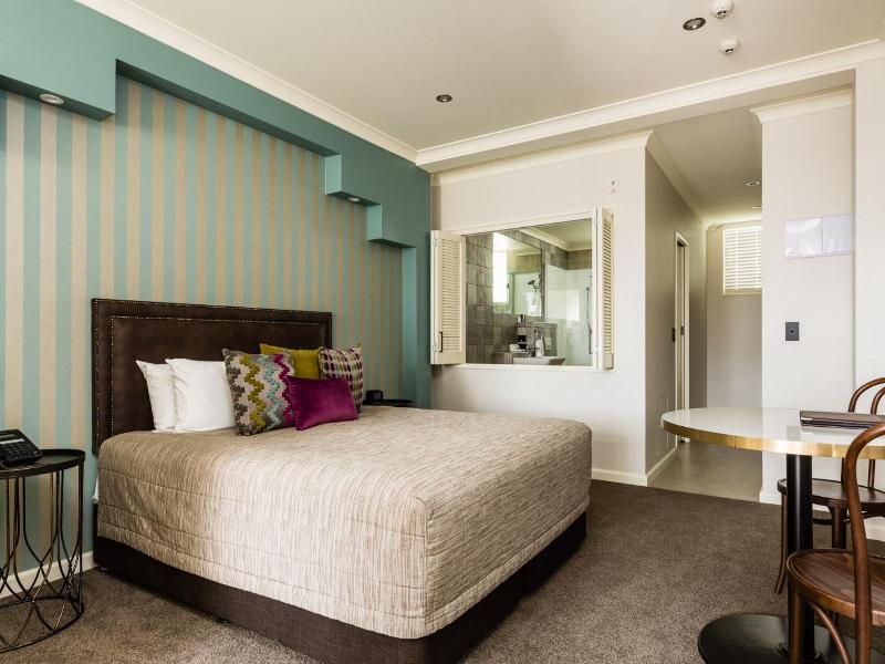 Pebble Beach Motor Inn image