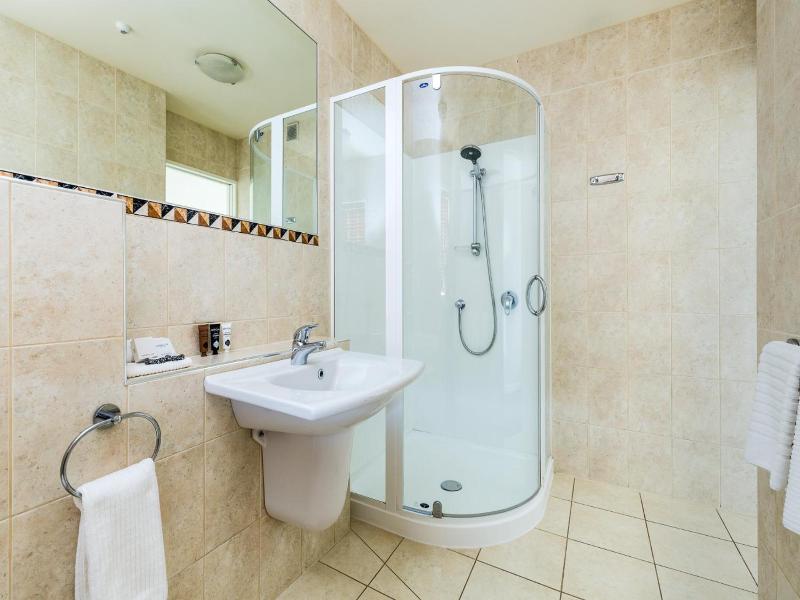 Pebble Beach Motor Inn image