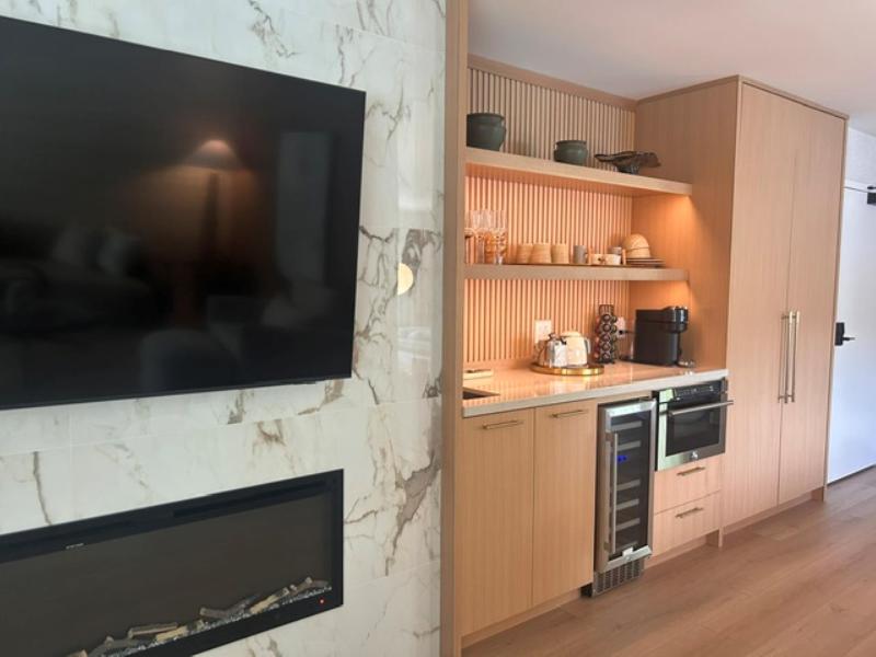 Prestige Lakeside Resort image
