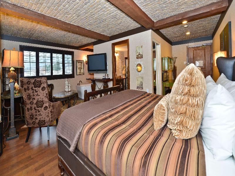 Prestige Lakeside Resort image