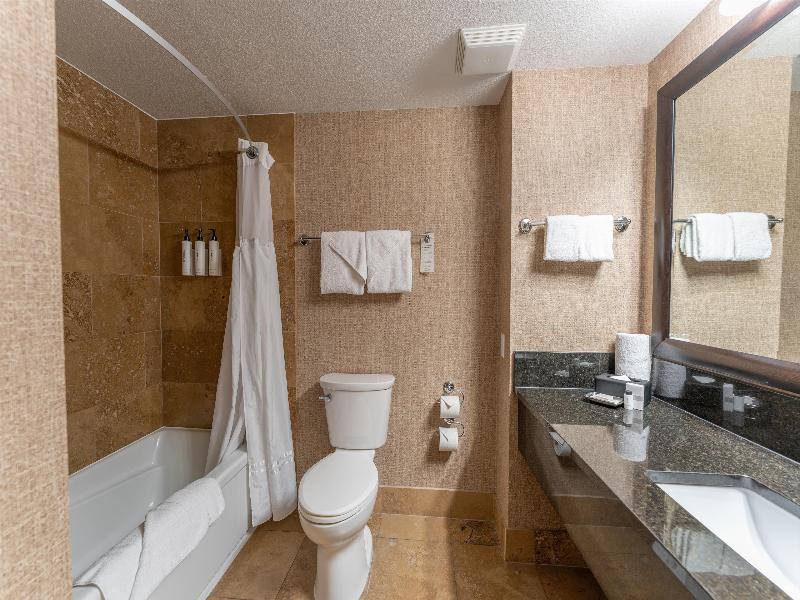 Prestige Lakeside Resort image
