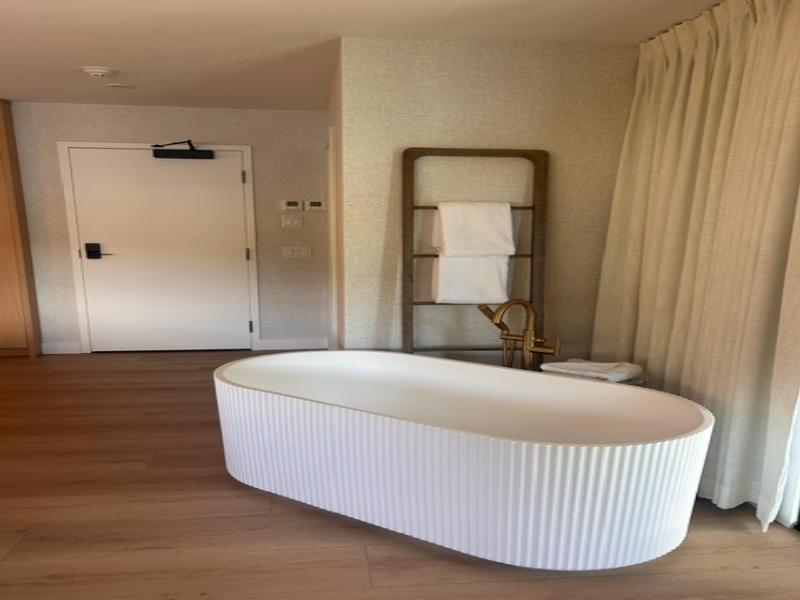 Prestige Lakeside Resort image