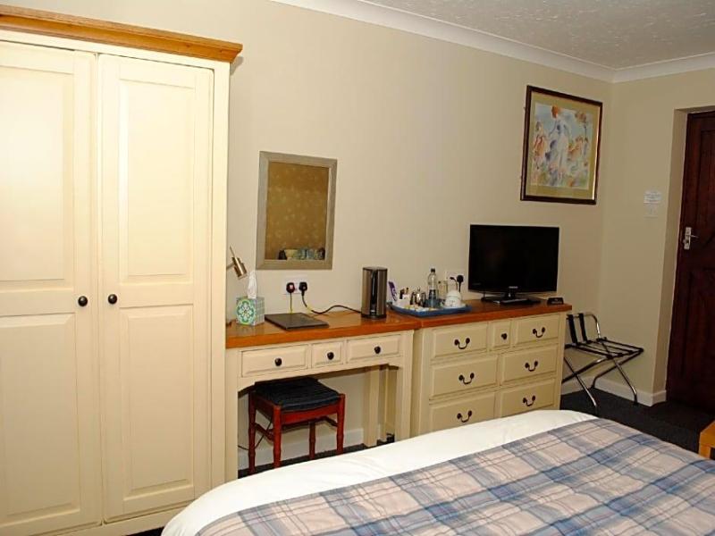 Marsham Arms Coaching Inn image