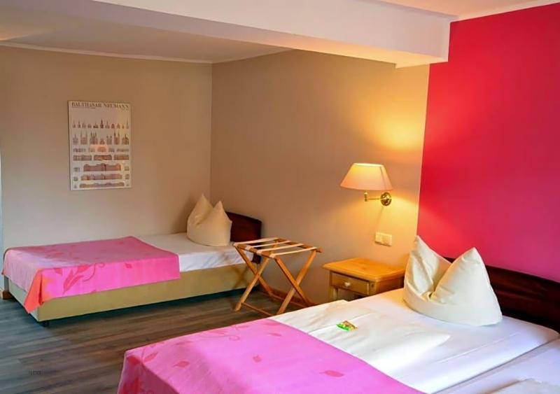 Landhotel Schloss Buttenheim image