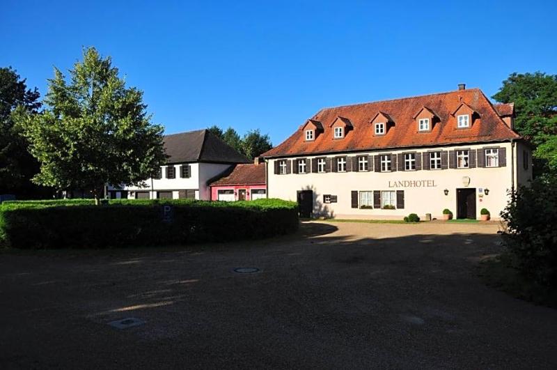 Landhotel Schloss Buttenheim image