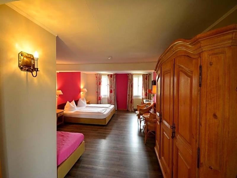 Landhotel Schloss Buttenheim image