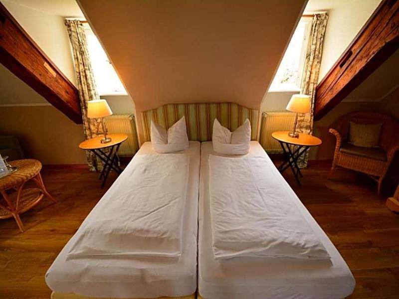 Landhotel Schloss Buttenheim image