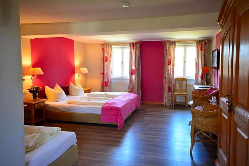 Landhotel Schloss Buttenheim image
