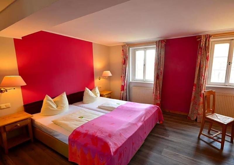 Landhotel Schloss Buttenheim image