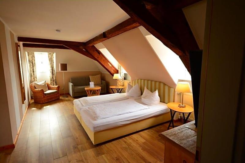 Landhotel Schloss Buttenheim image