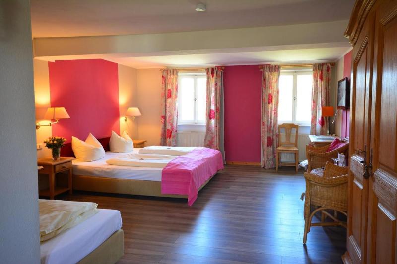 Landhotel Schloss Buttenheim image