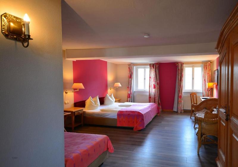 Landhotel Schloss Buttenheim image