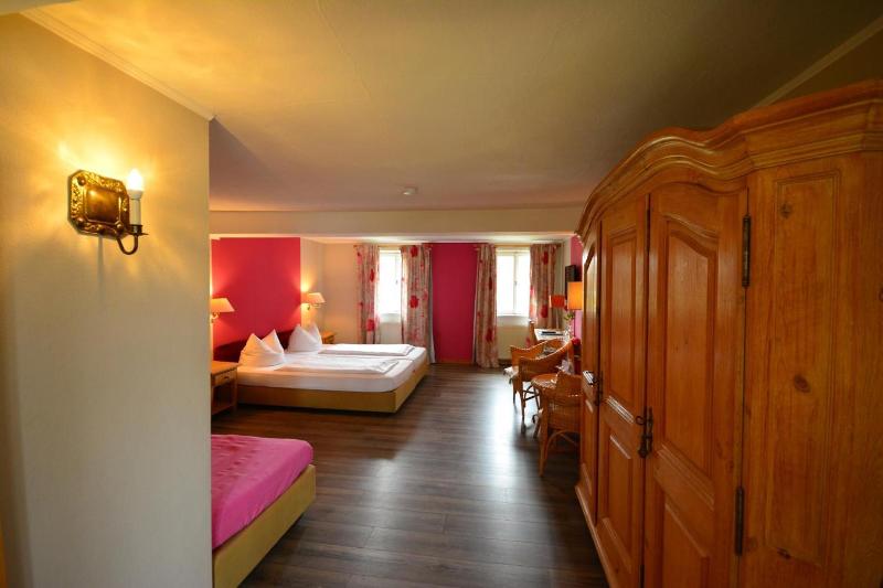 Landhotel Schloss Buttenheim image