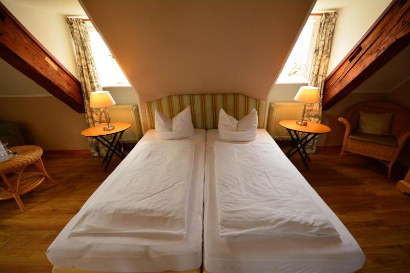 Landhotel Schloss Buttenheim image