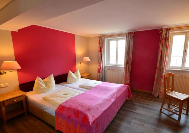 Landhotel Schloss Buttenheim image