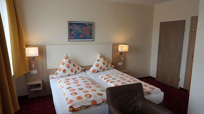 Hotel Neuses image
