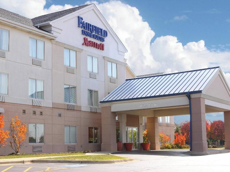 Fairfield Inn & Suites Chicago St. Charles image