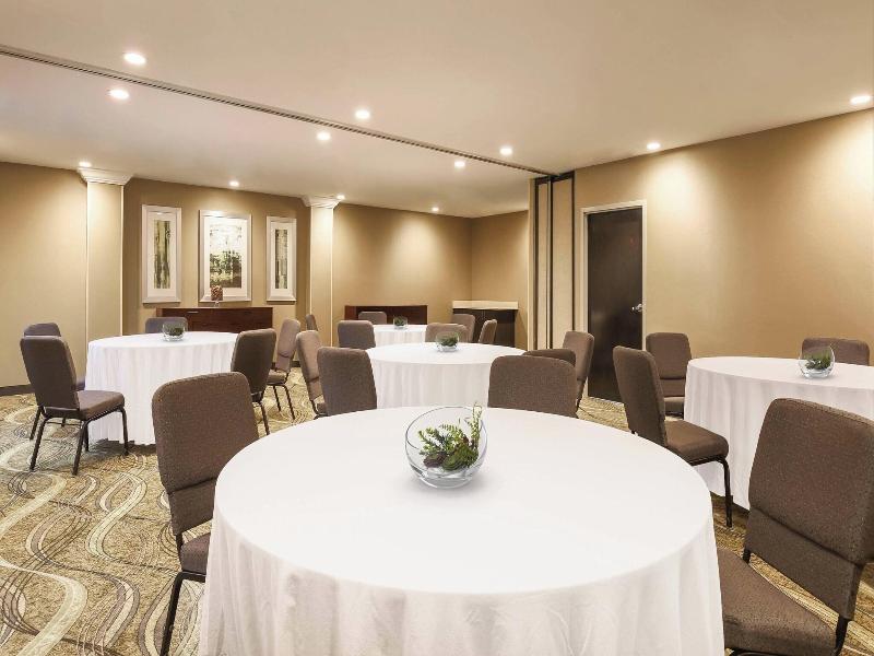 Springhill Suites Marriott Quail Springs image