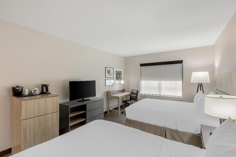 Country Inn & Suites Elk Grove Village image