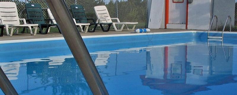 Coach House Inn Resort