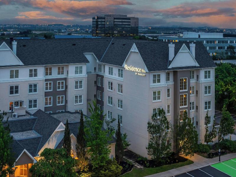 Residence Inn Toronto Markham image