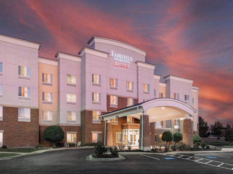 Fairfield Inn & Suites Kansas City Overland Park
