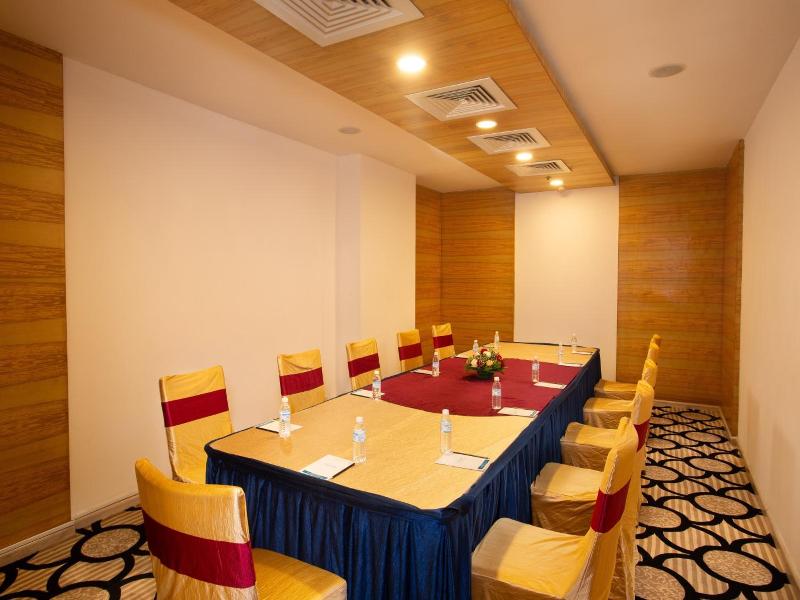 Clarion Hotel Tirupur image