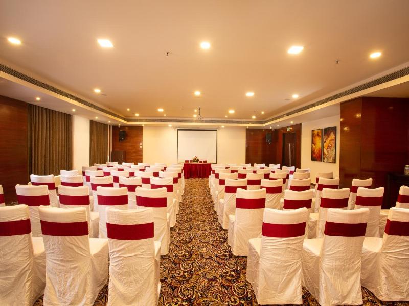 Clarion Hotel Tirupur image